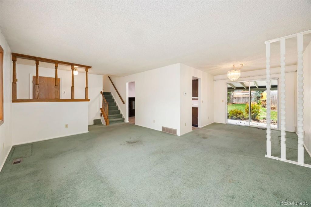 Photo of 8998 W Radcliffe Drive, Littleton, CO 80123 (MLS # 3345917)