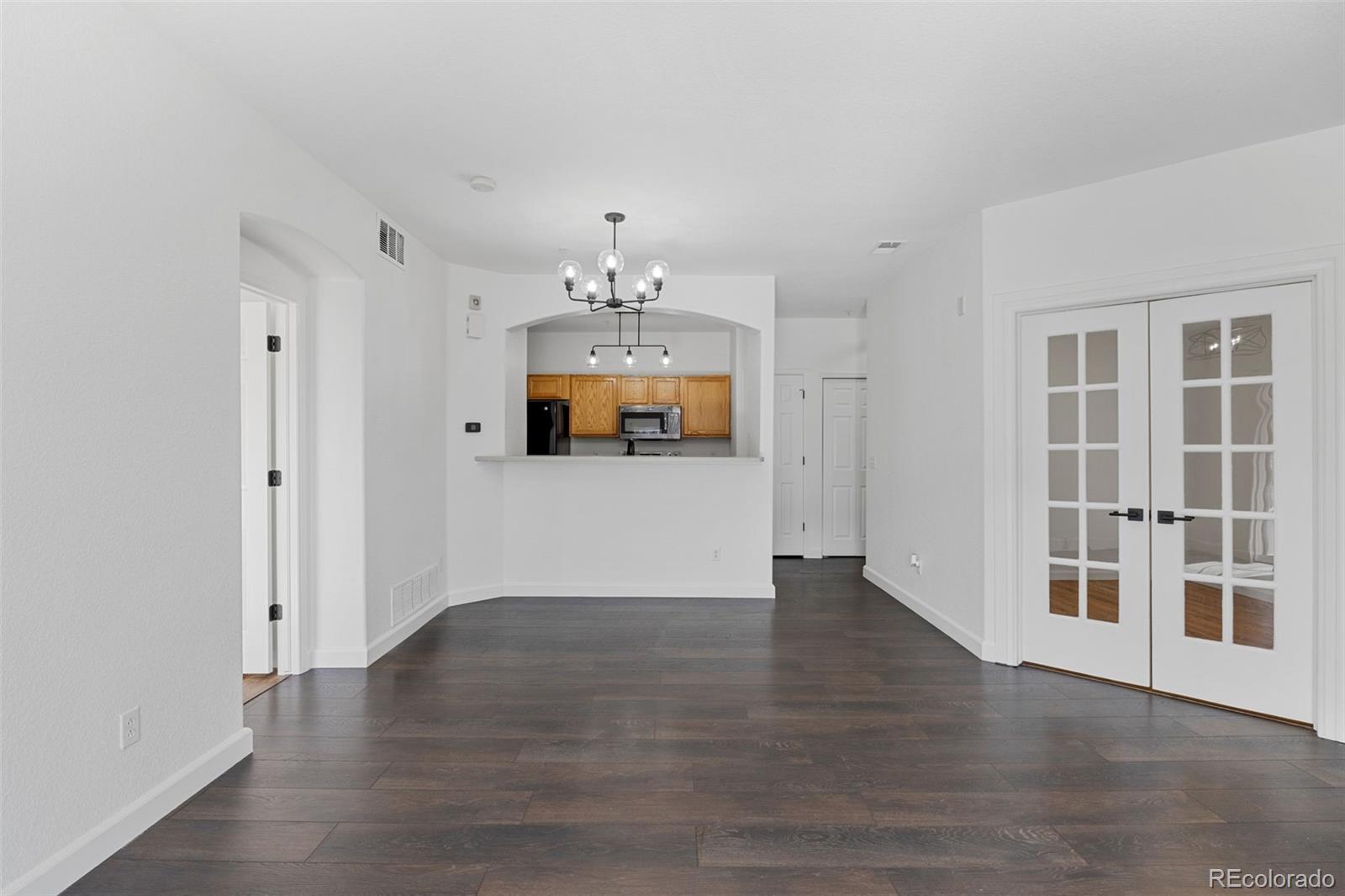 5255 Memphis Street 1112