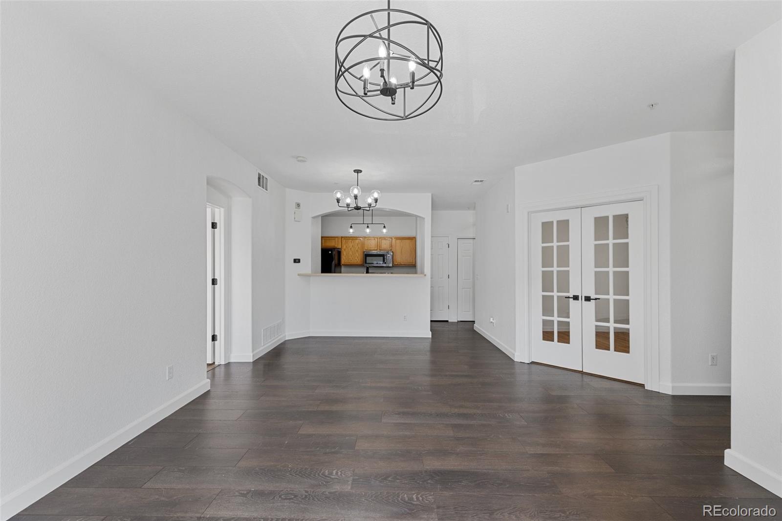 5255 Memphis Street 1112