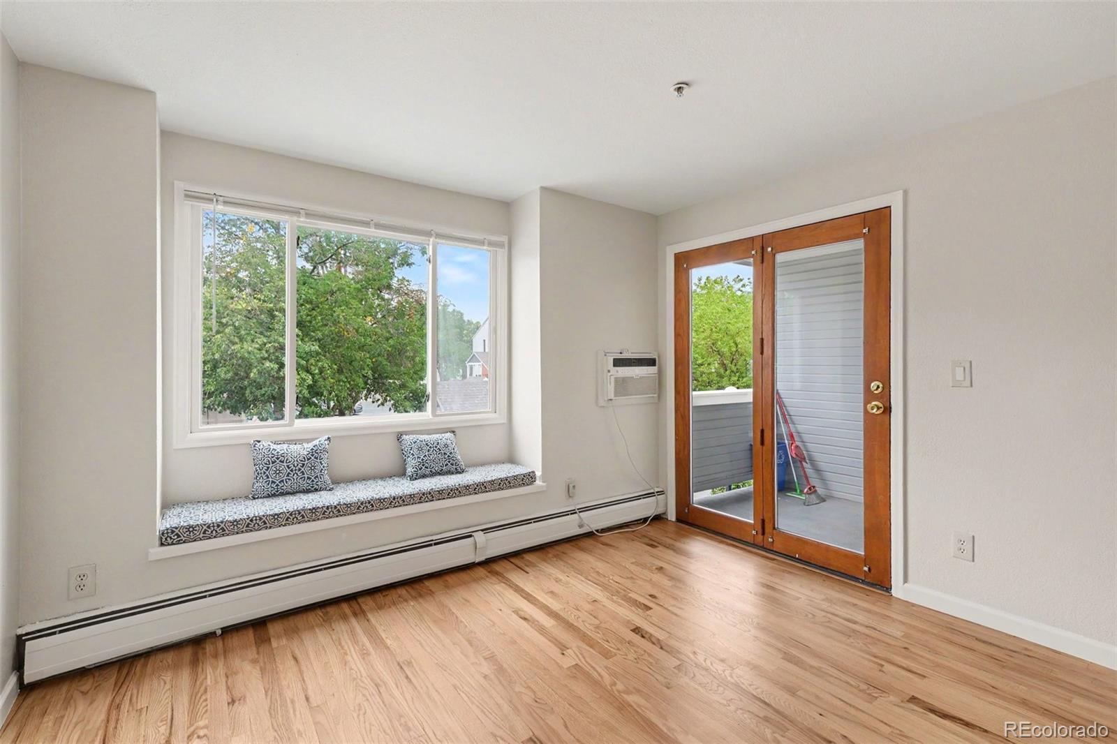 2201 Pearl Street 103