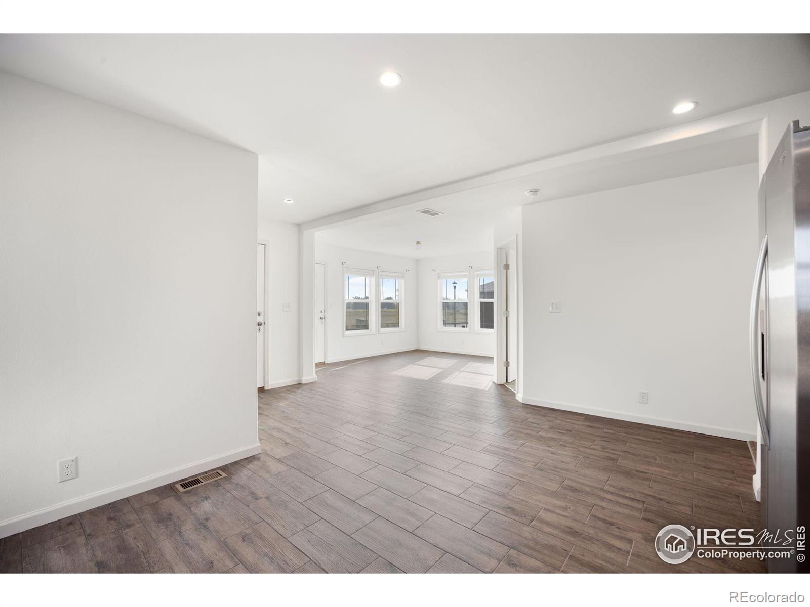 532 Sunset Cliffs Drive