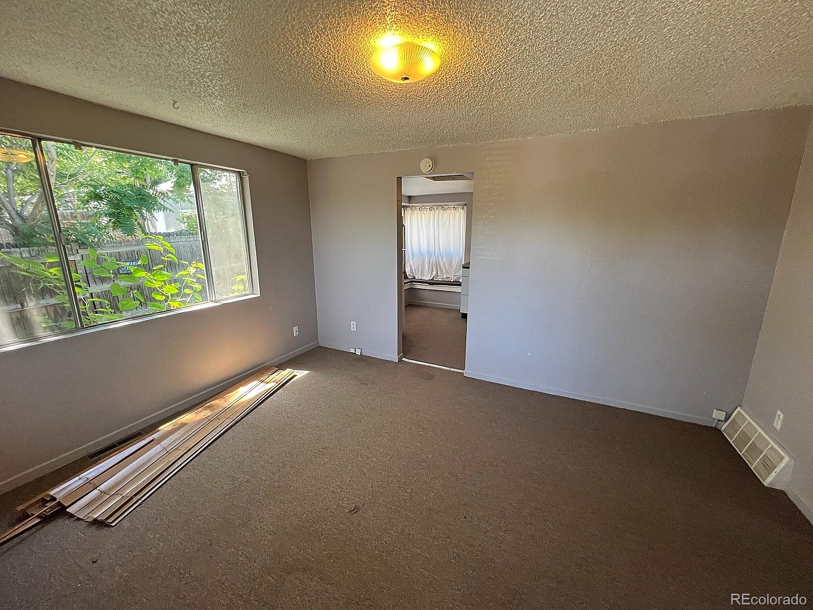 4959 Beach Court