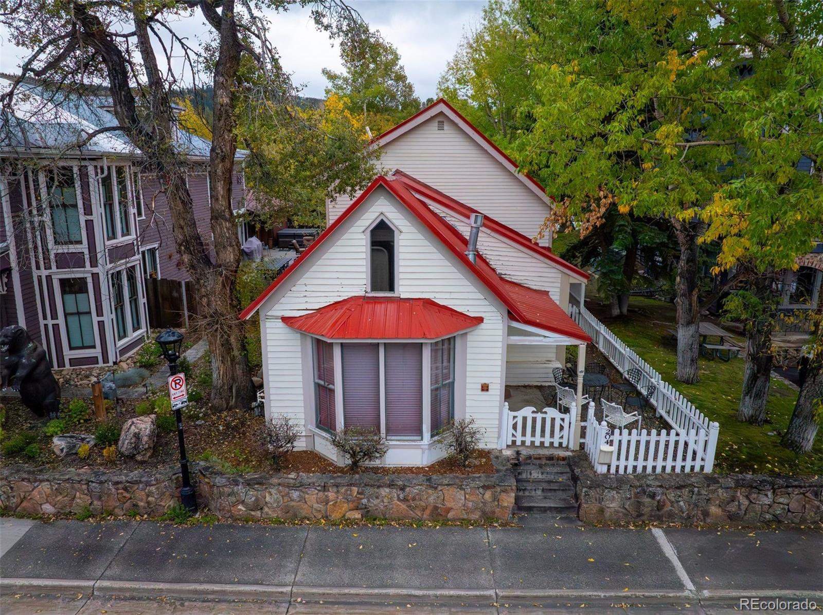 204 N Ridge Street