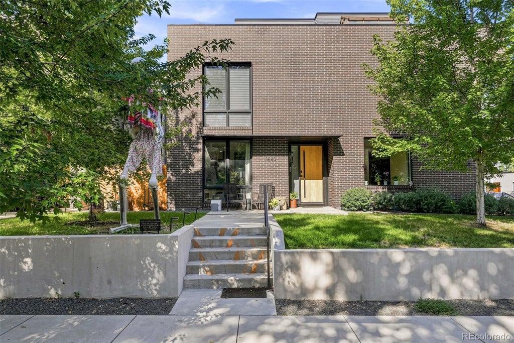Photo of 3885 Stuart Street, Denver, CO 80212 (MLS # 4207402)
