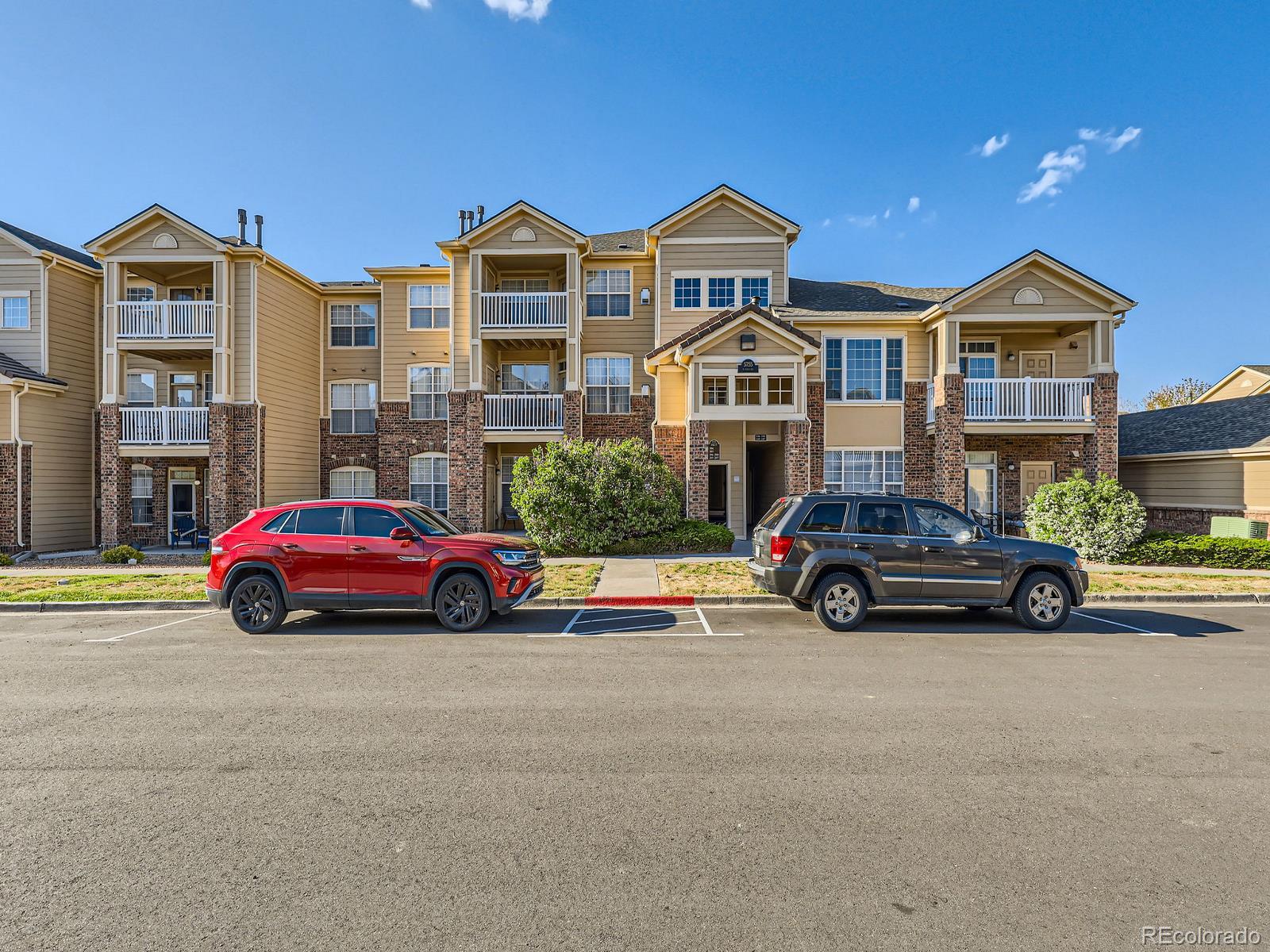 5755 N Genoa Way 14-105