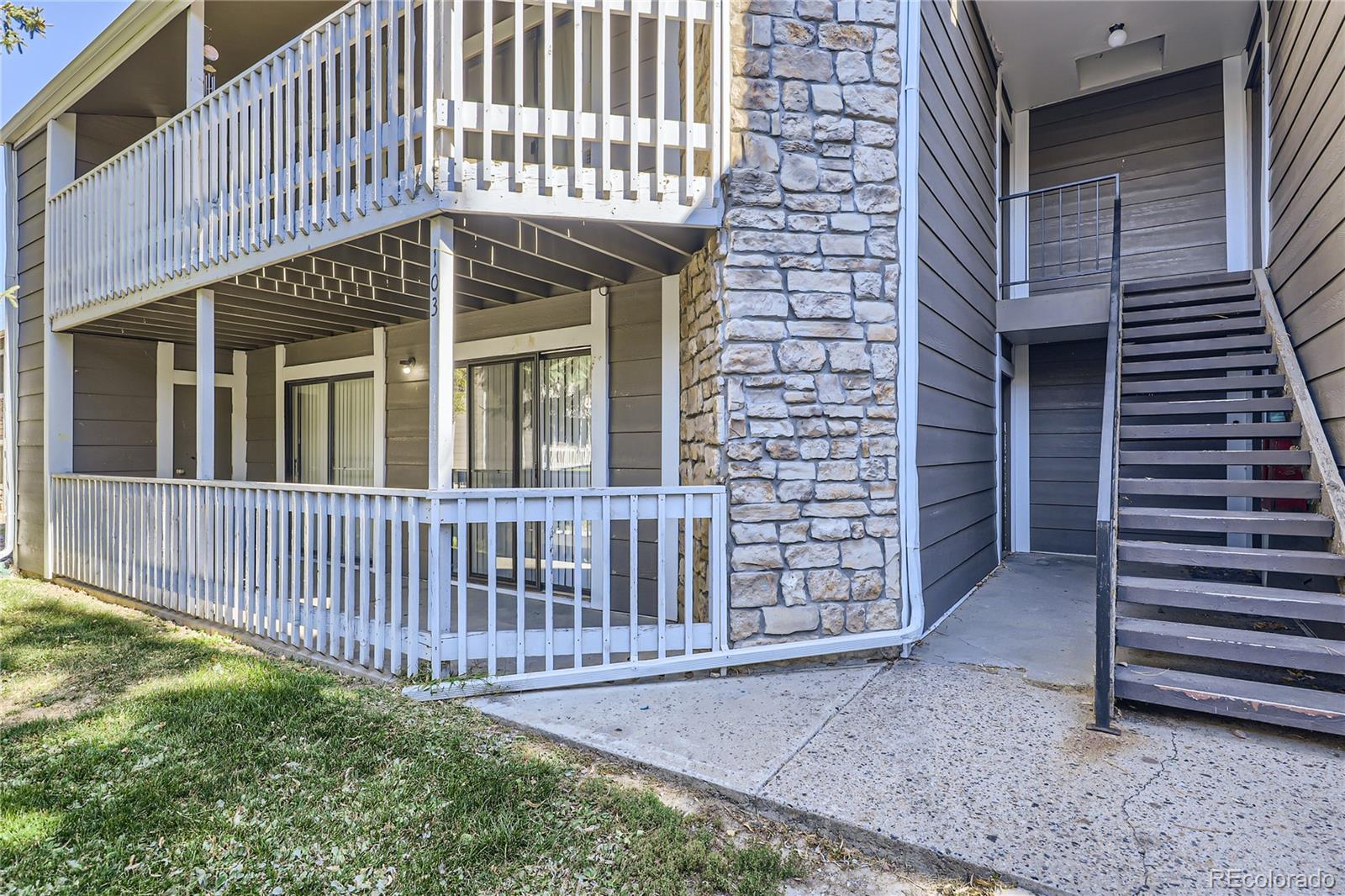18034 E Ohio Avenue 103