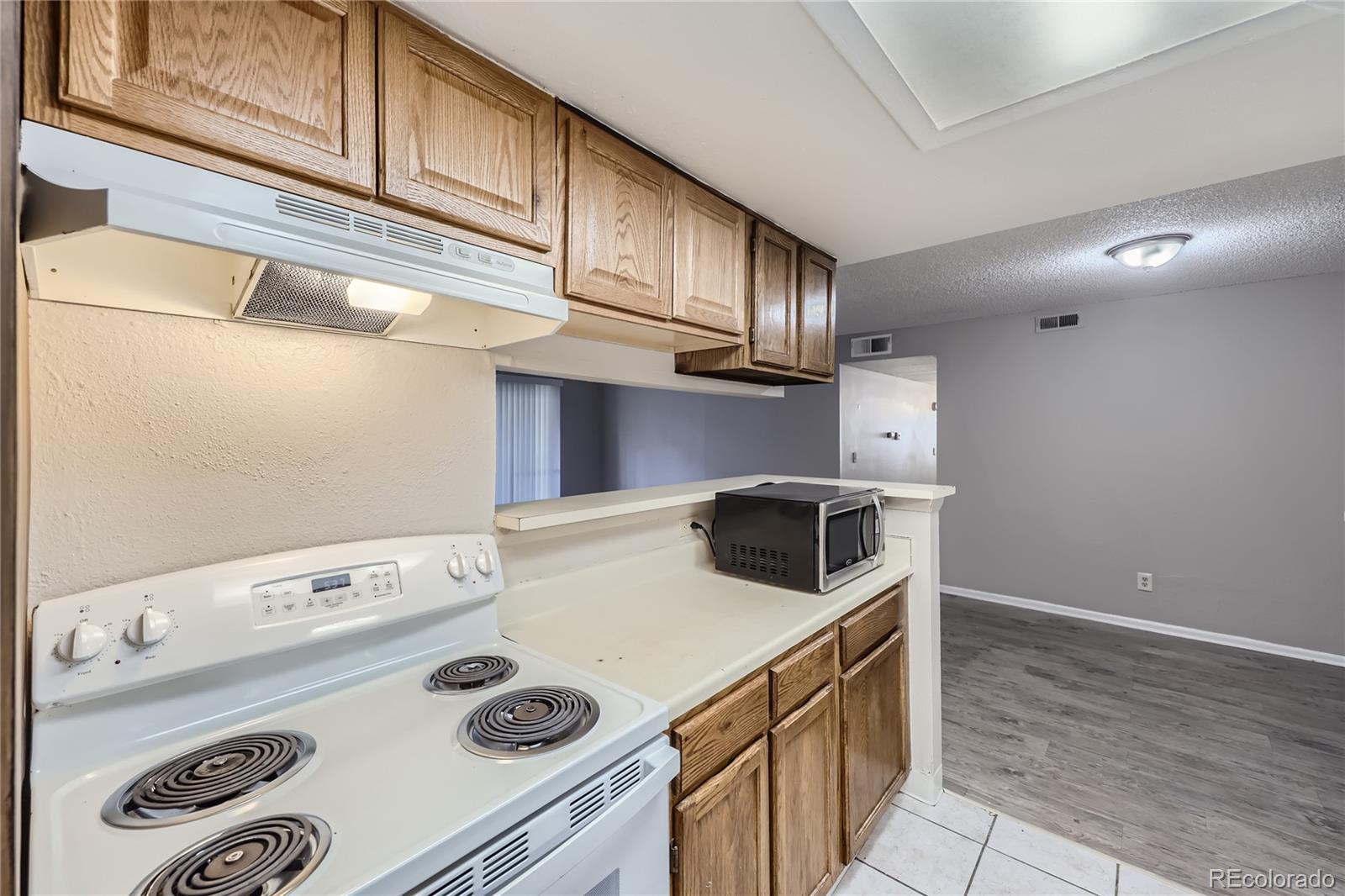 18034 E Ohio Avenue 103