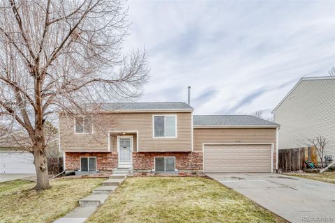 Photo of 1410 S Pitkin Way, Aurora, CO 80017 (MLS # 6355847)