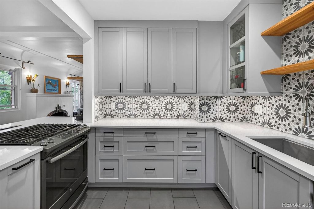 Photo of 1050 Pikeview Street, Lakewood, CO 80215 (MLS # 5988390)