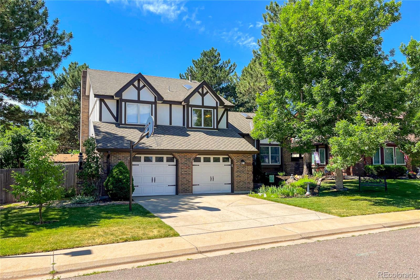 11434 W Roxbury Drive