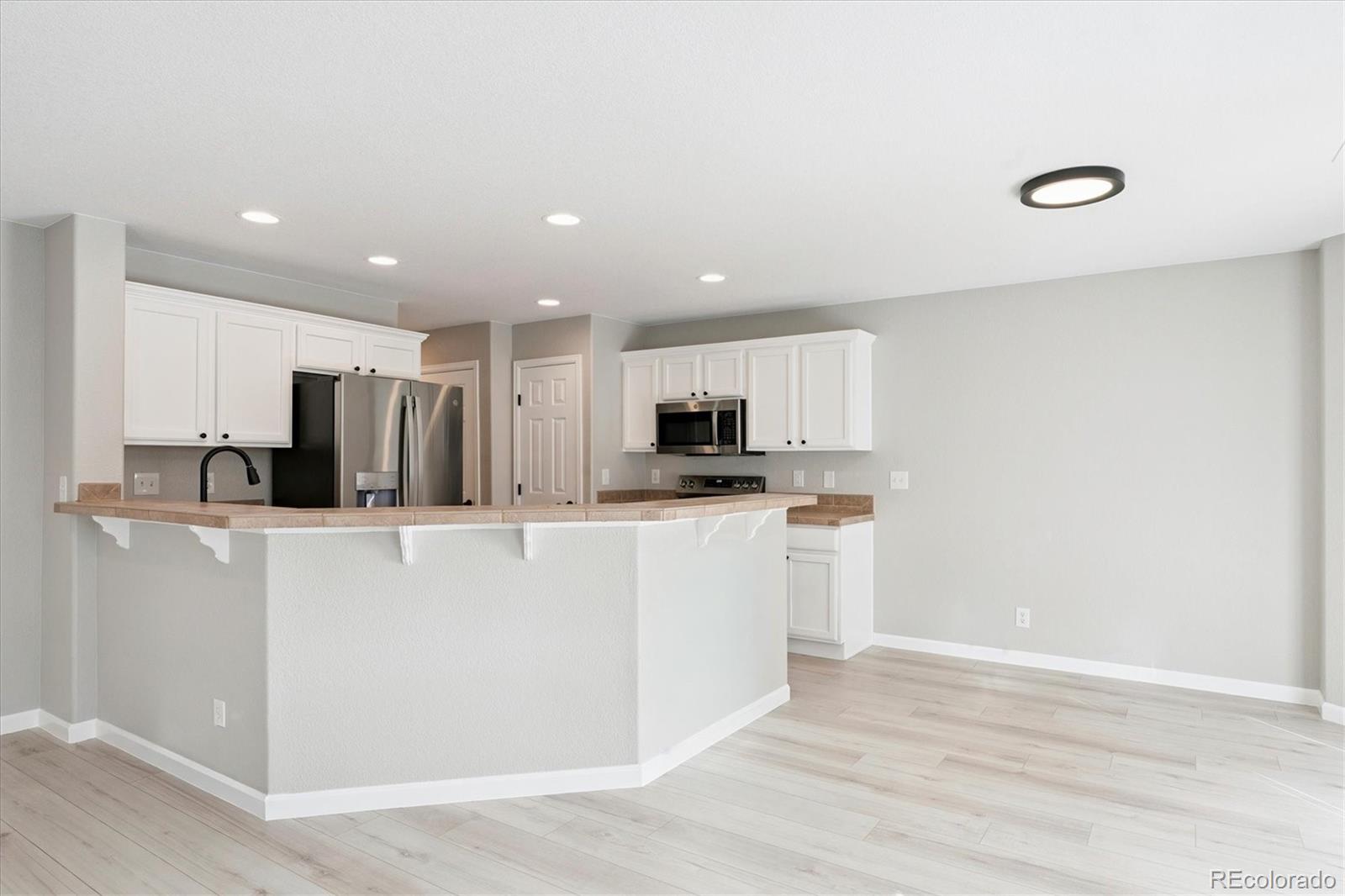 6106 Wescroft Avenue