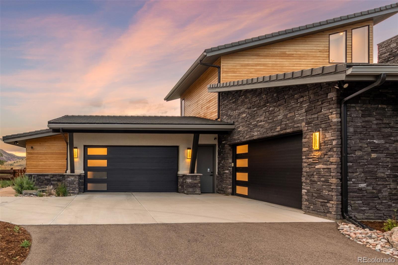 15480 Dinosaur Ridge Road