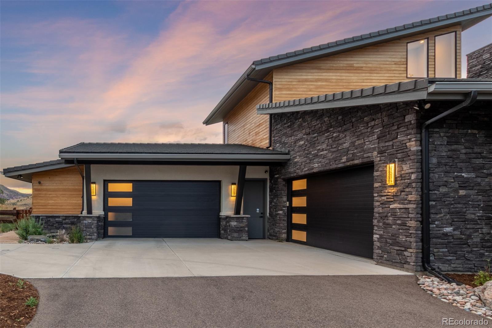 15480 Dinosaur Ridge Road