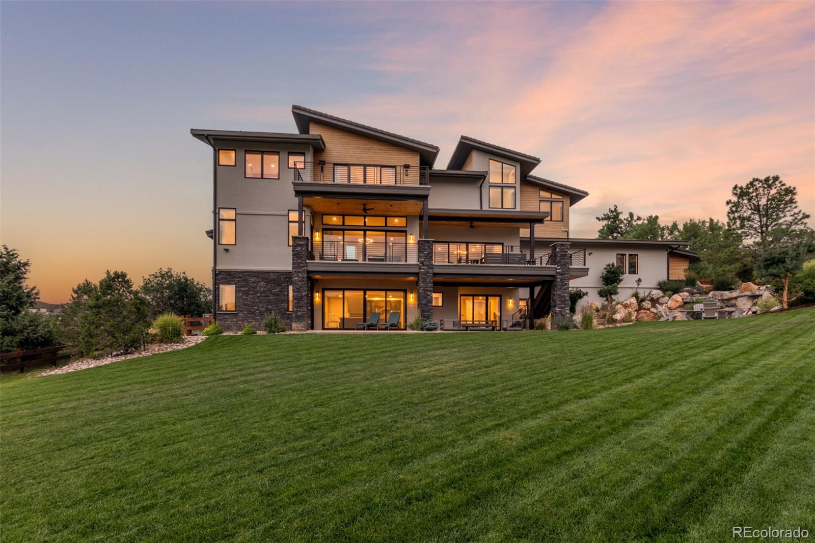 15480 Dinosaur Ridge Road