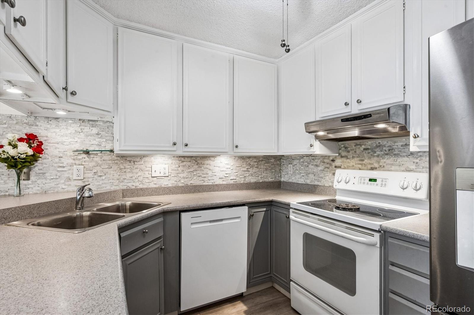3465 S Poplar Street 101