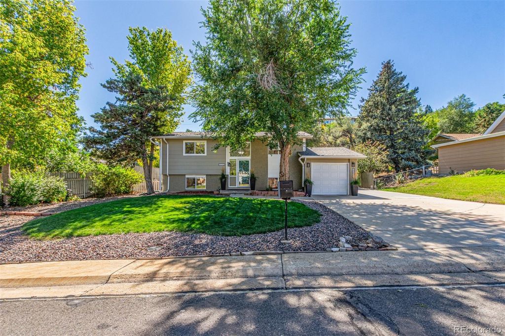 Photo of 11112 W Exposition Drive, Lakewood, CO 80226 (MLS # 5874897)
