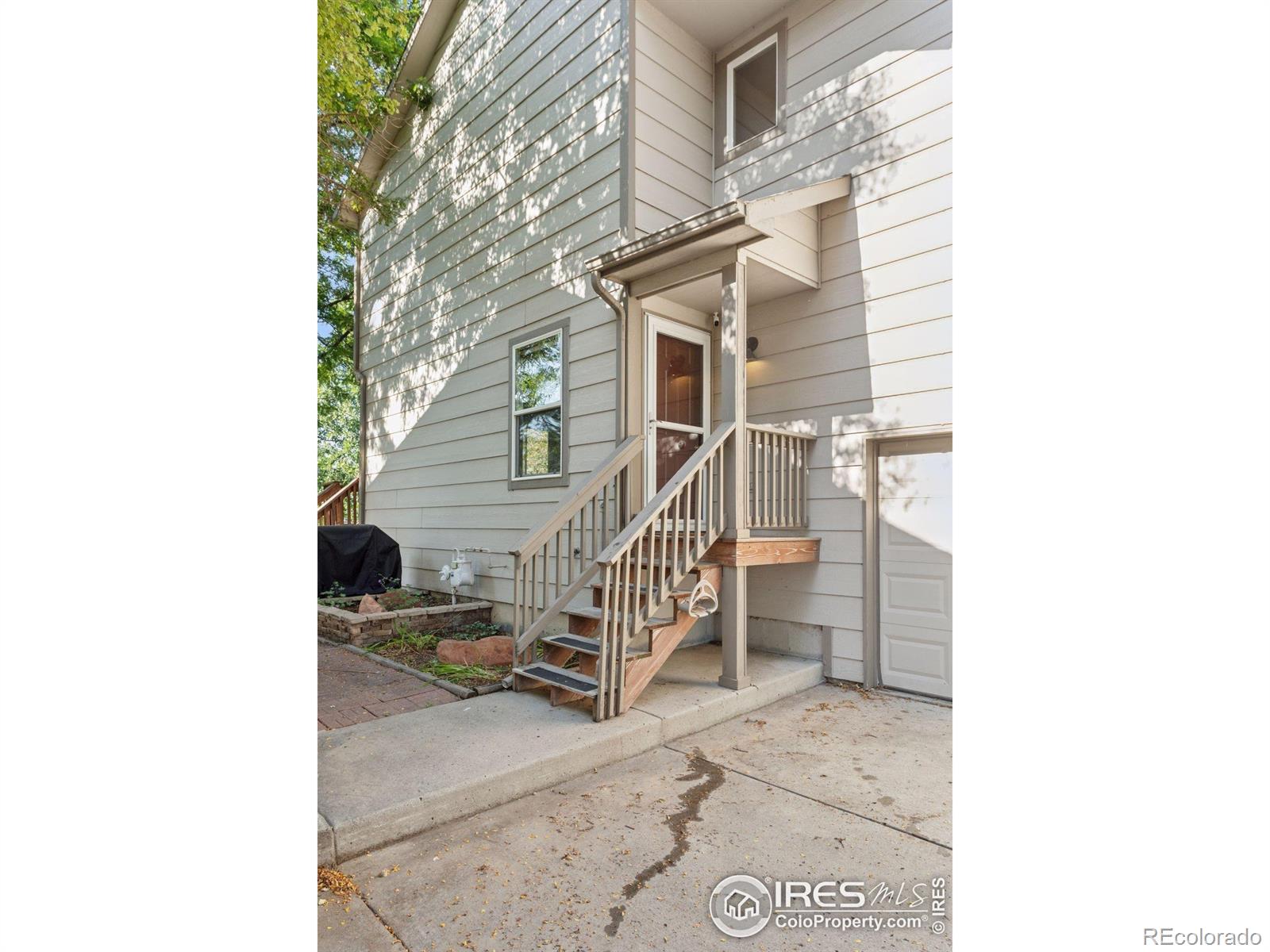1016 Winona Circle