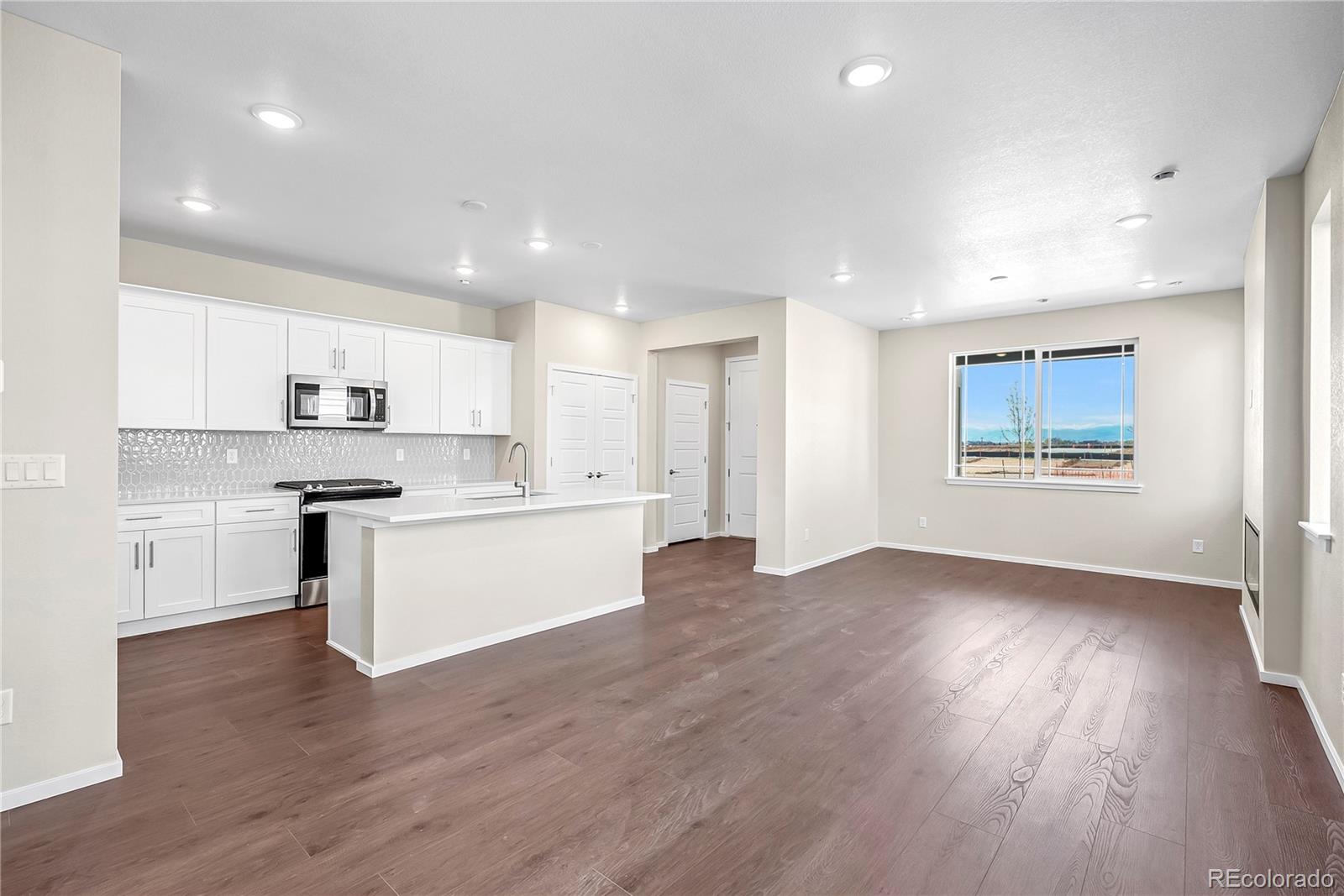 13196 Barefoot Lakes Parkway