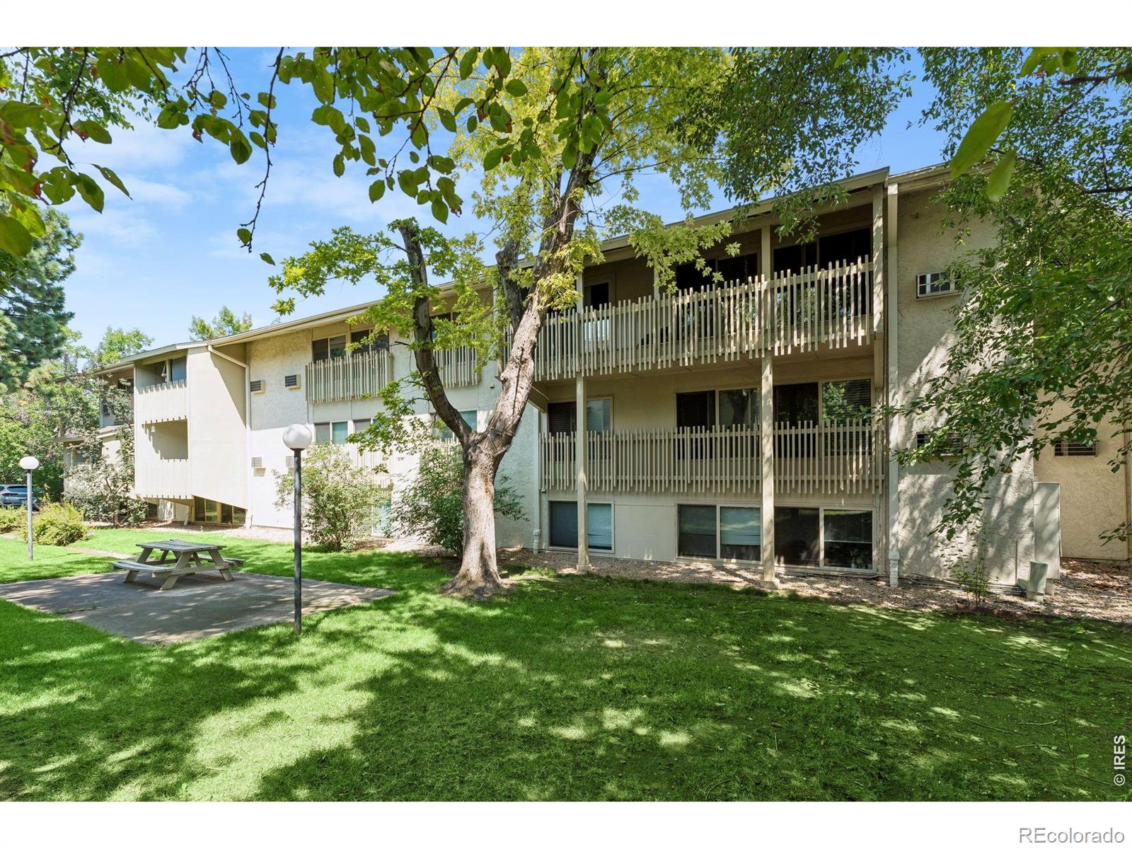 2707 Valmont Road 214D