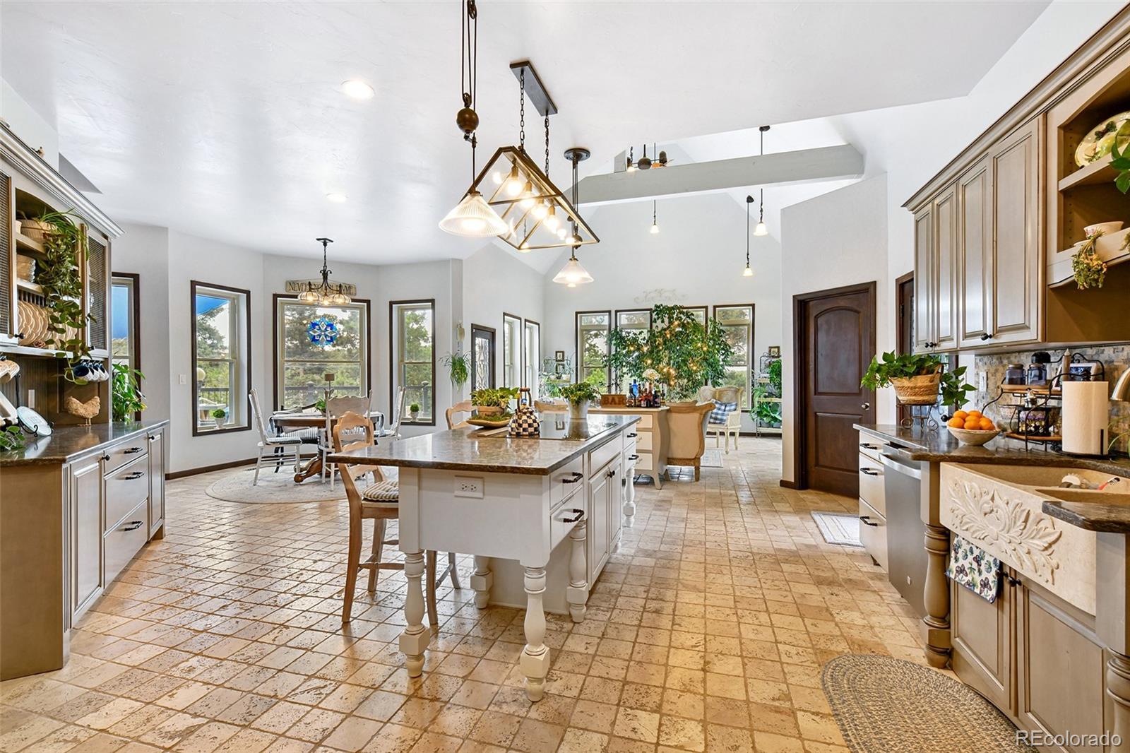 549 Mohawk Heights