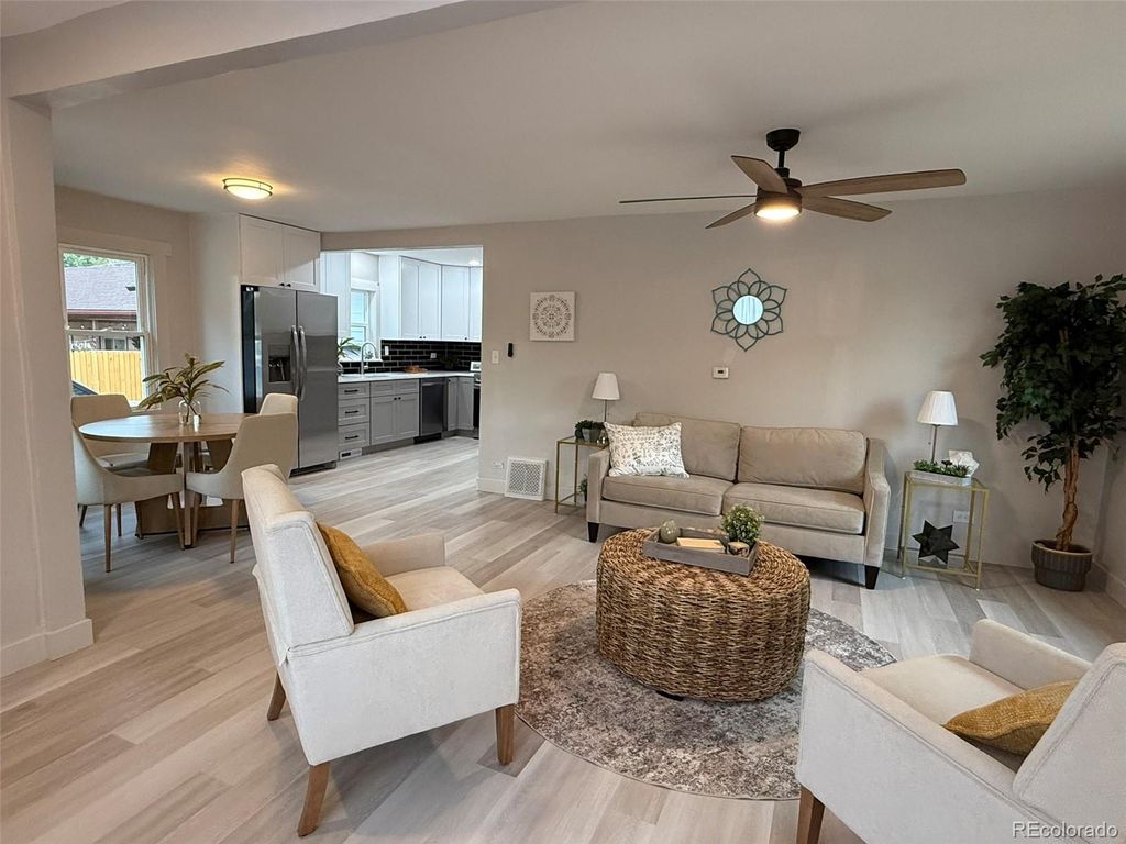 Photo of 1925 Syracuse Street, Denver, CO 80220 (MLS # 4311560)