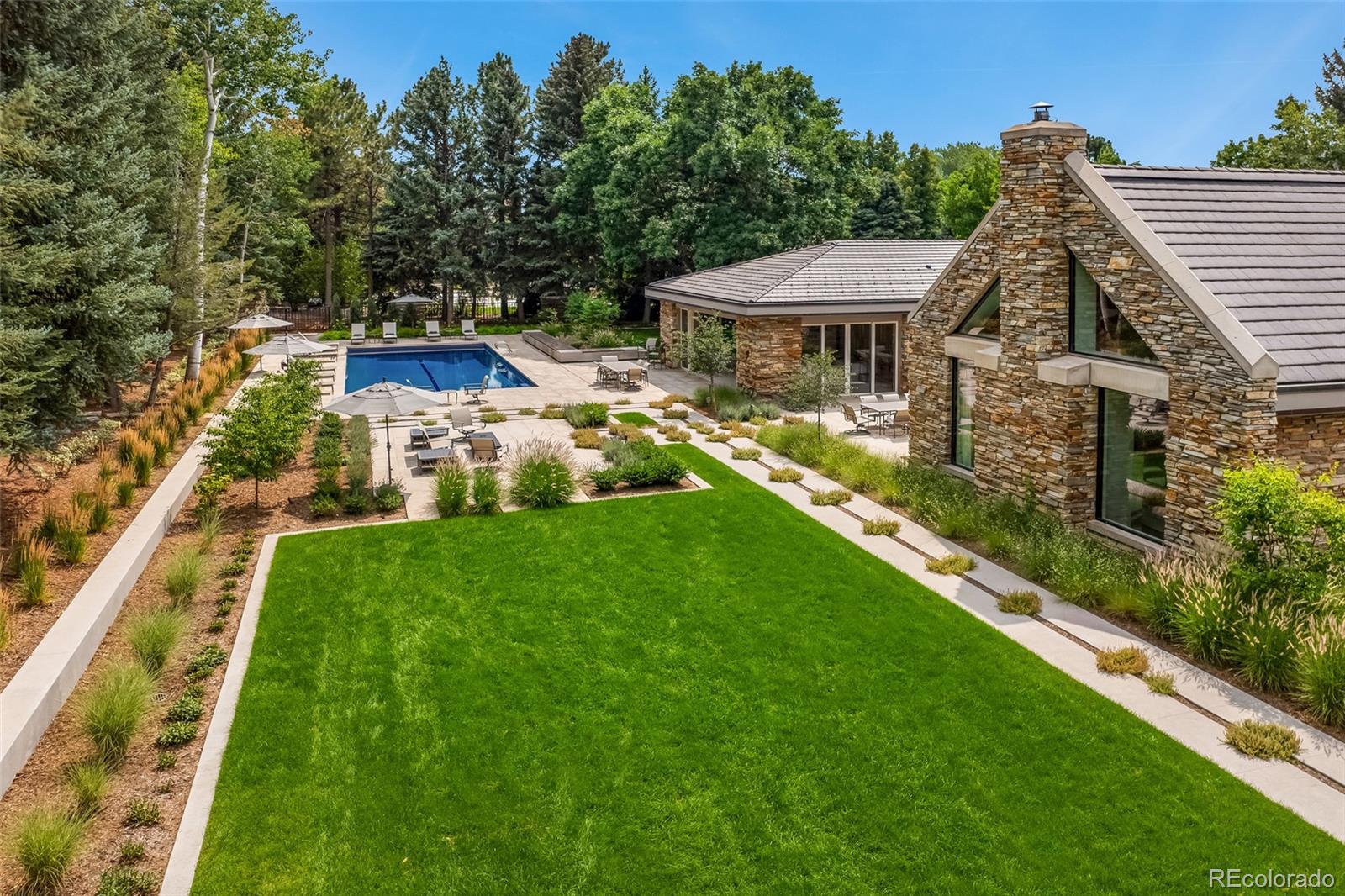 9 Cherry Hills Farm Court