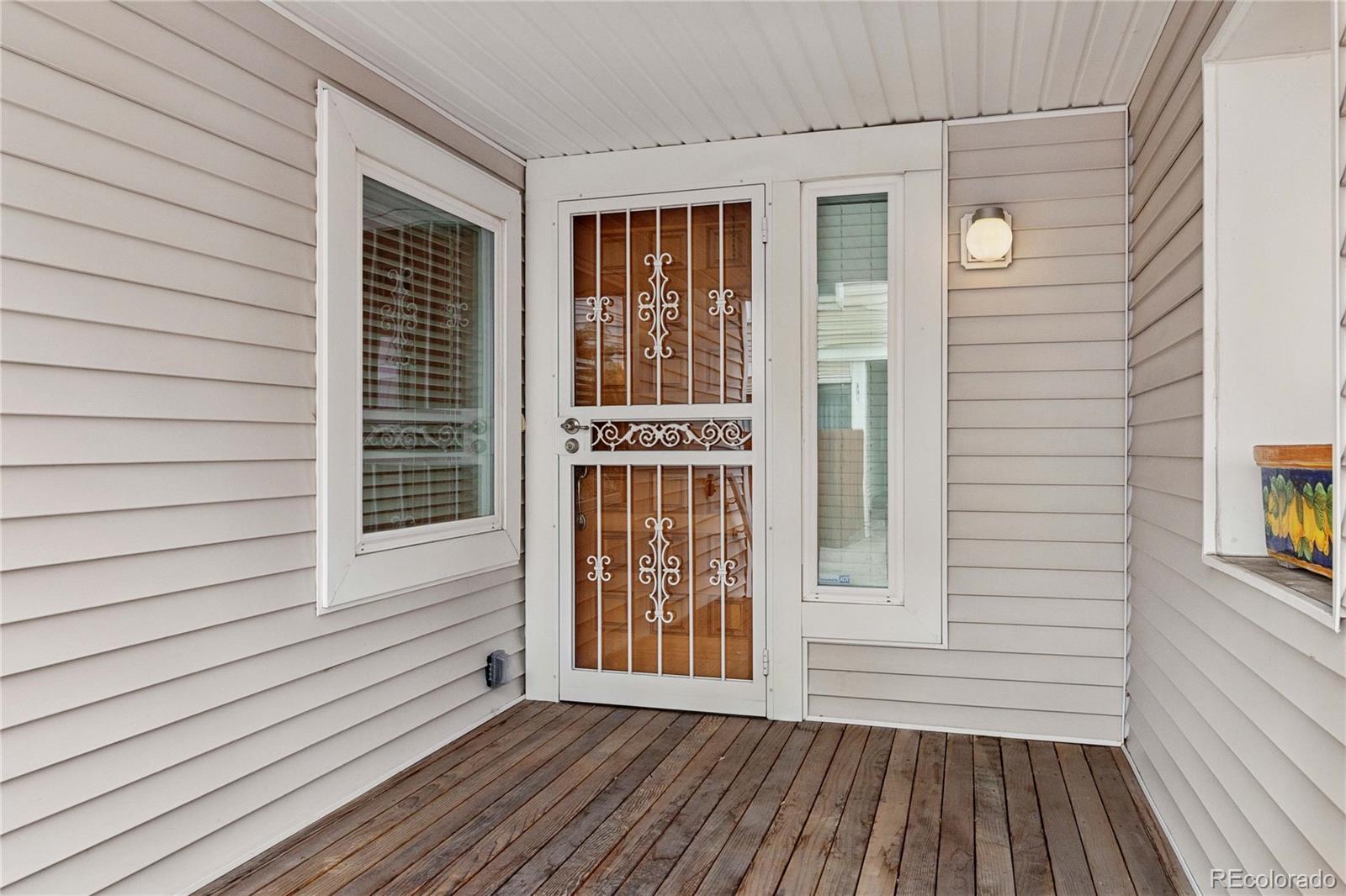 1050 S Monaco Parkway 42