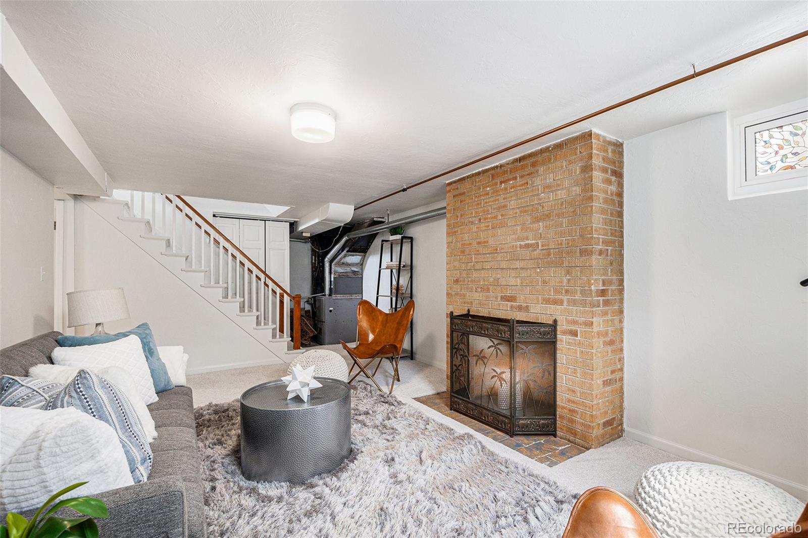1215 Pontiac Street
