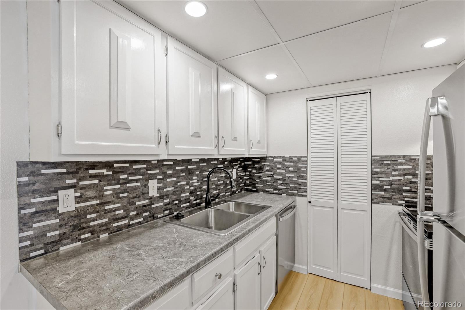 1350 Golden Circle 308