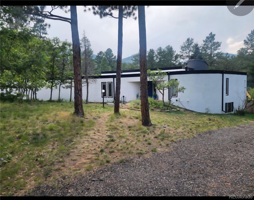 Photo of 4693 Cheyenne Drive, Larkspur, CO 80118 (MLS # 9490218)