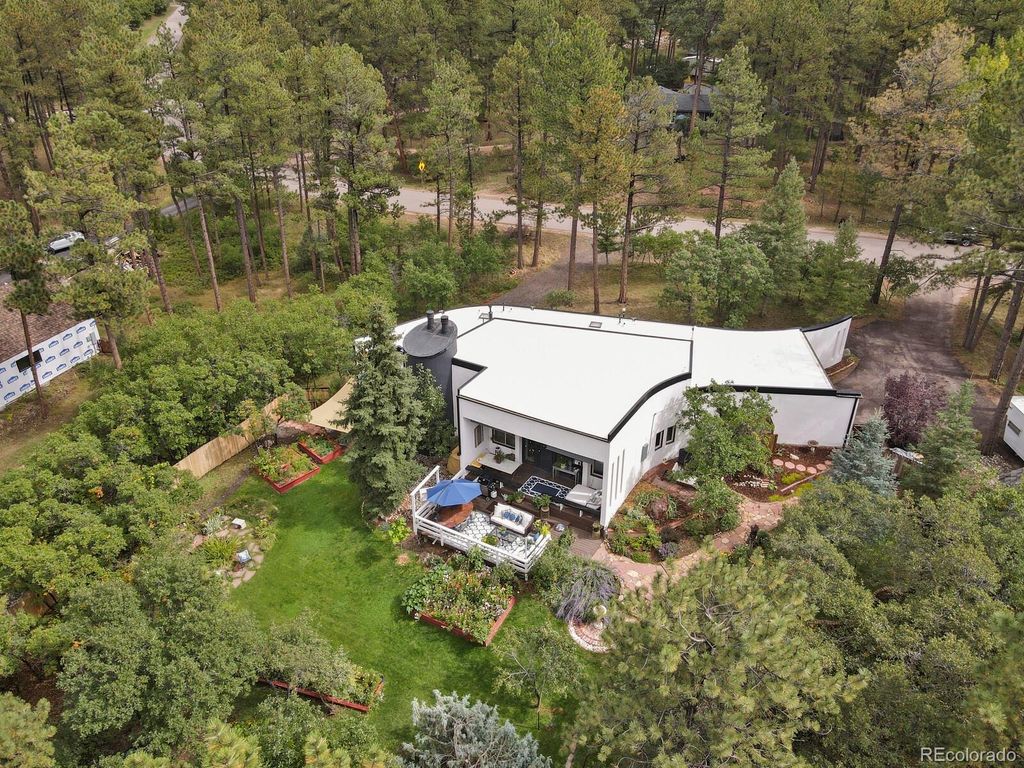 Photo of 4693 Cheyenne Drive, Larkspur, CO 80118 (MLS # 9490218)