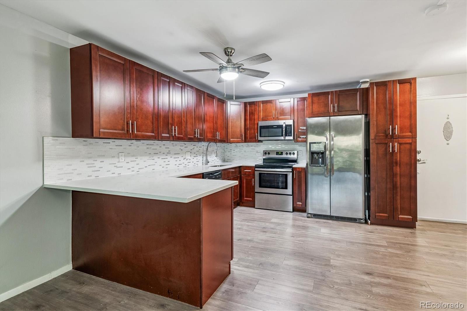 595 S Alton Way 7B