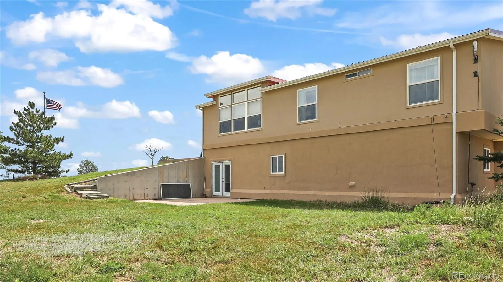 Akron, Colorado 80720, United States, 3 Bedrooms Bedrooms, ,3 BathroomsBathrooms,Residential,Active,175646