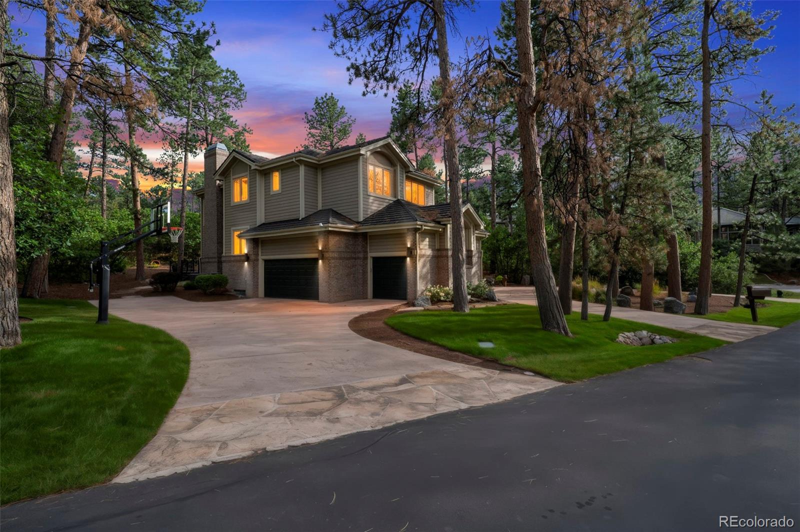 467 Lorraway Drive