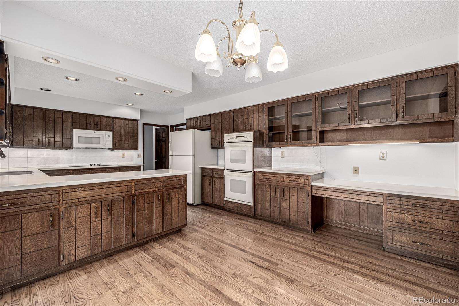 3645 S Poplar Street