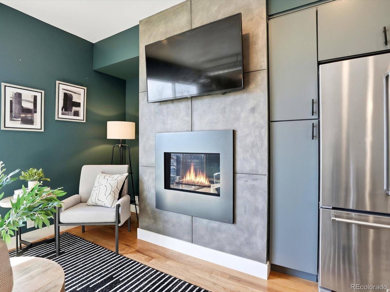 4922 Lowell Boulevard 2