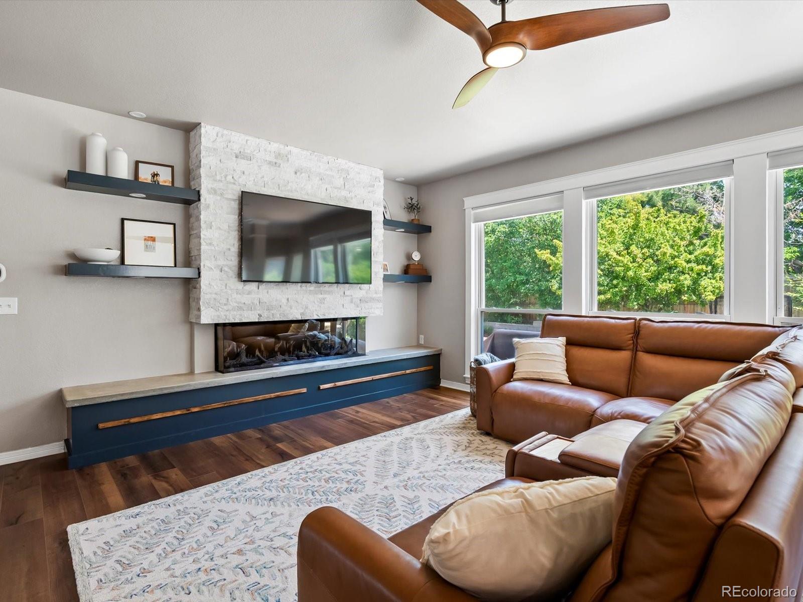 3043 W 109th Place