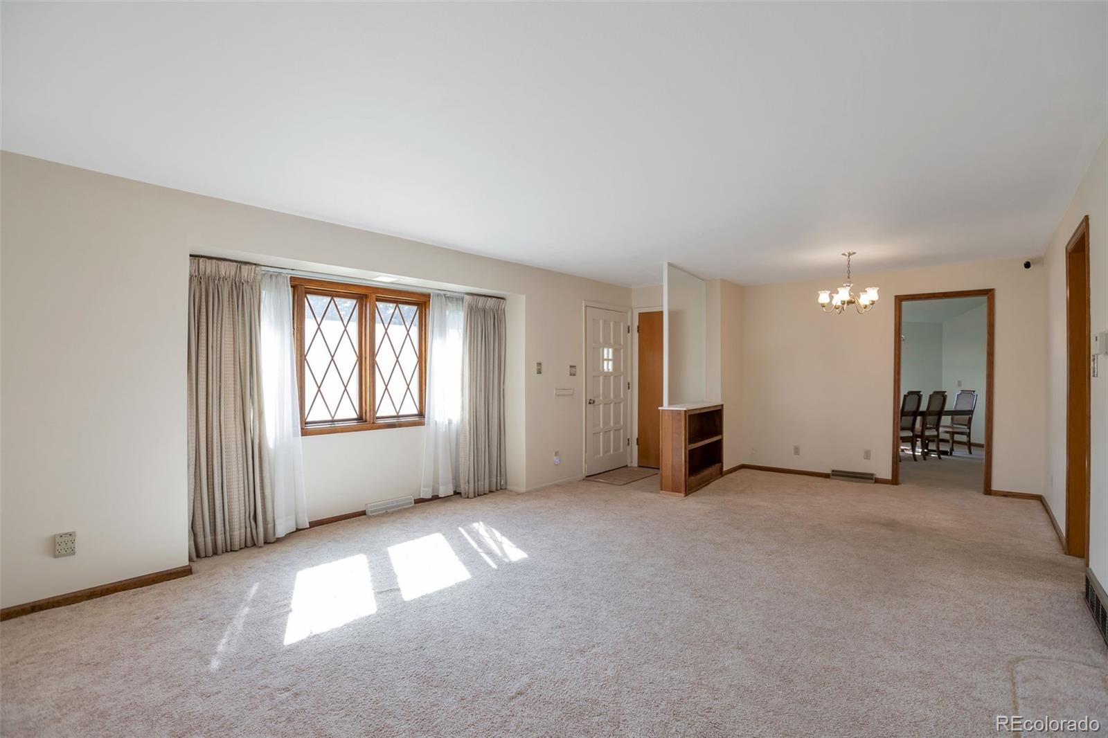 7085 S Dexter Street