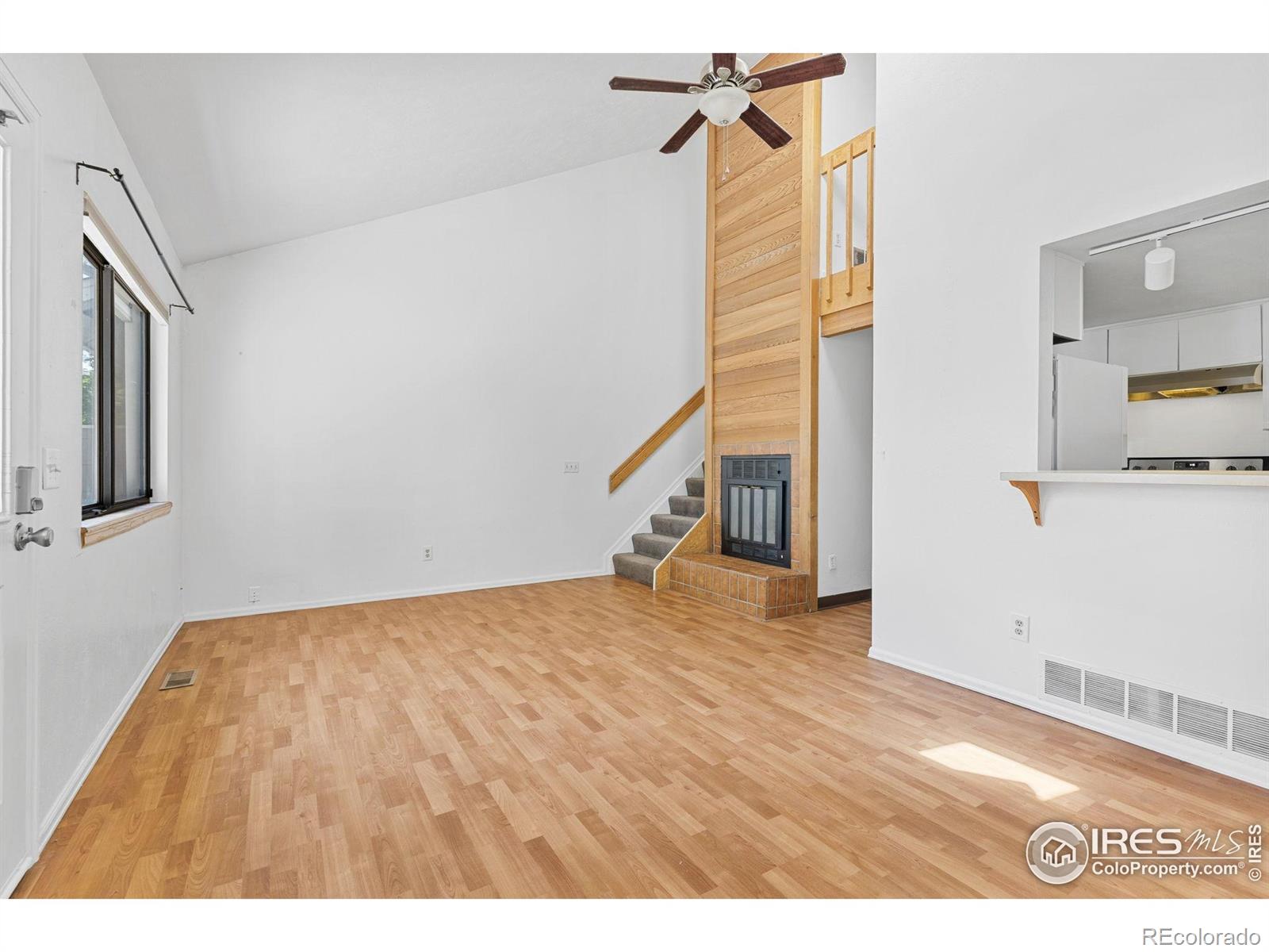 323 S Taft Court