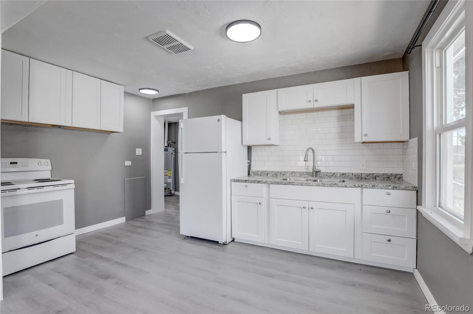 6510 E 74th Place