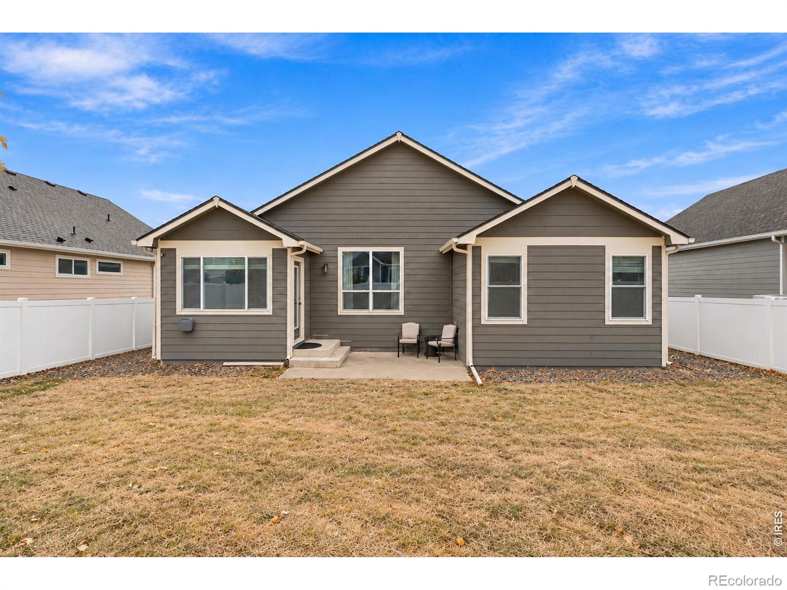 7588 Back Stretch Drive