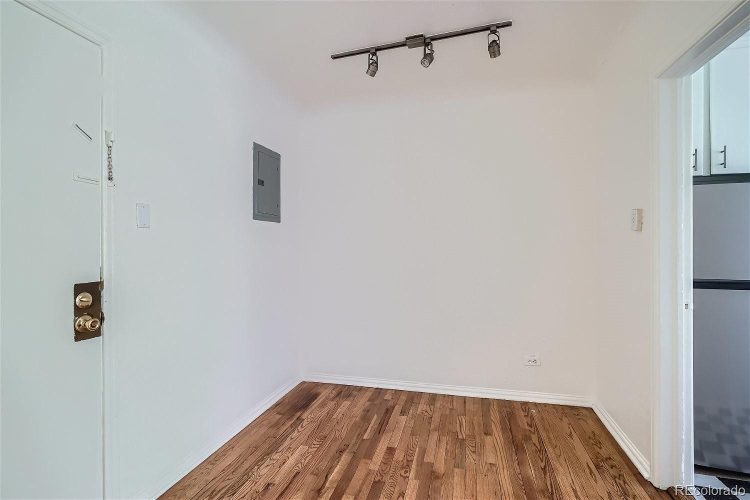 85 N Grant Street 22