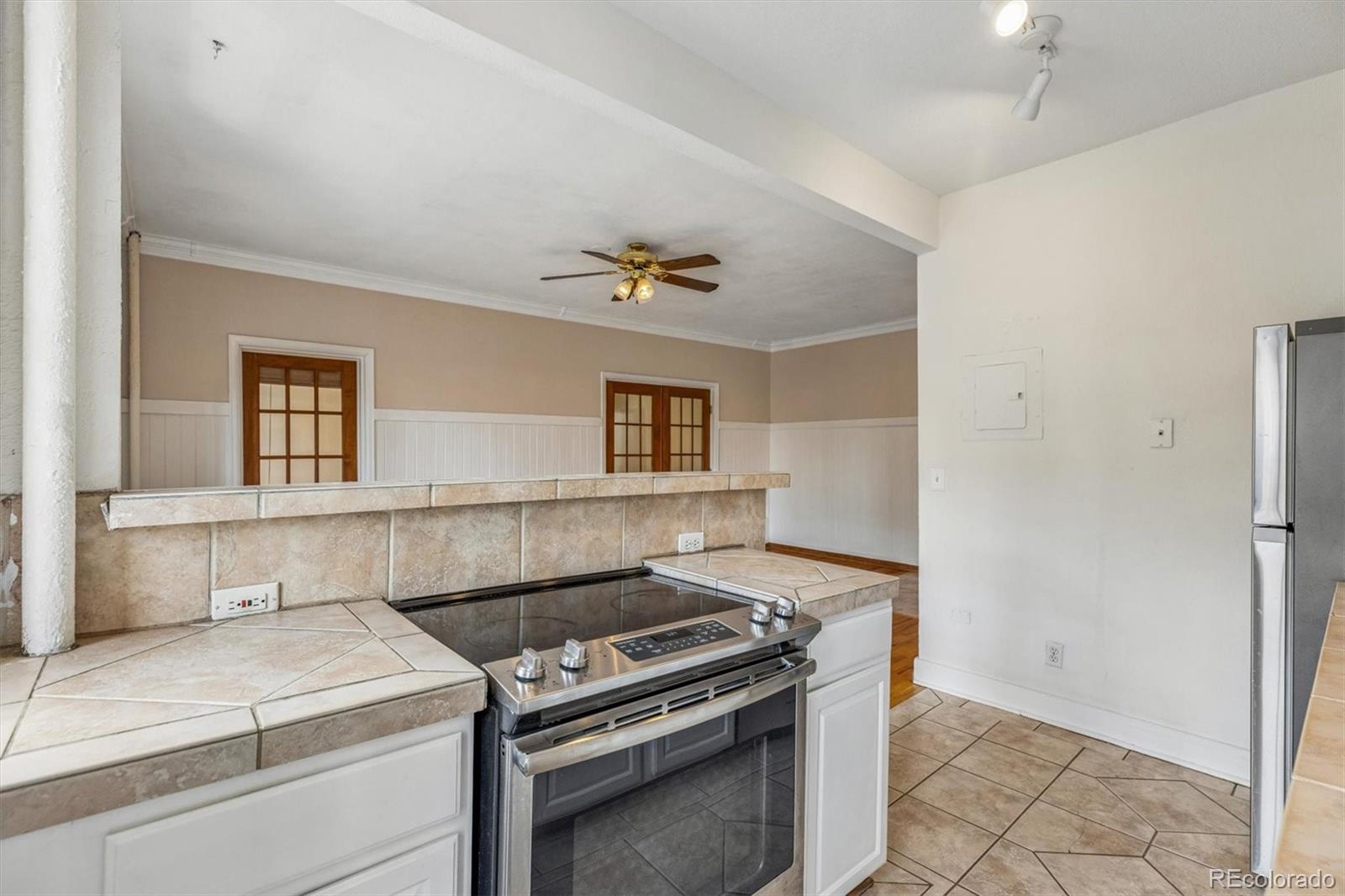 1376 N Pearl Street 210