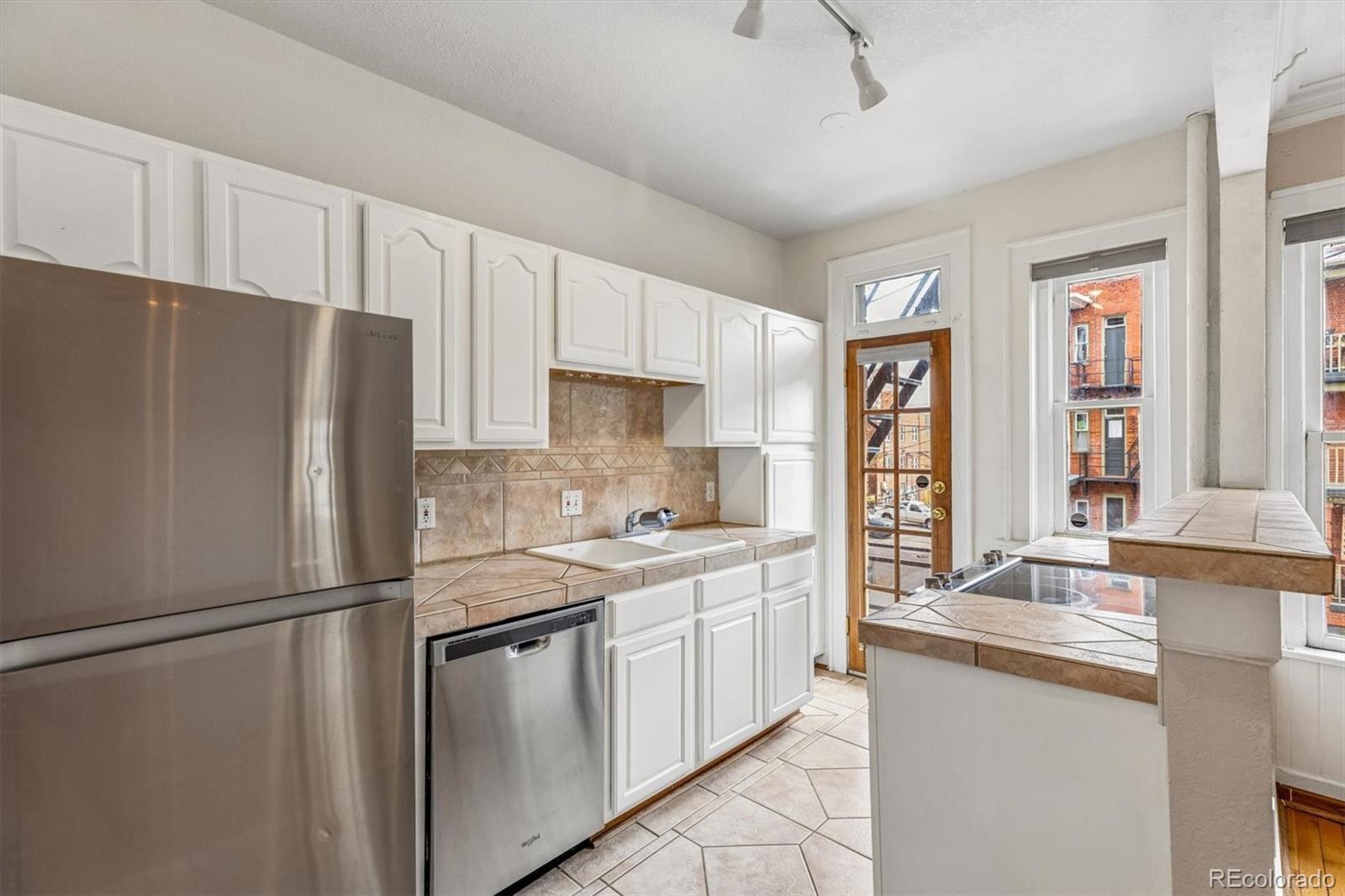 1376 N Pearl Street 210