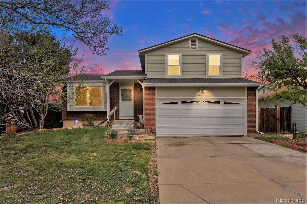 Photo of 19707 Princeton Place, Aurora, CO 80207 (MLS # 3557033)
