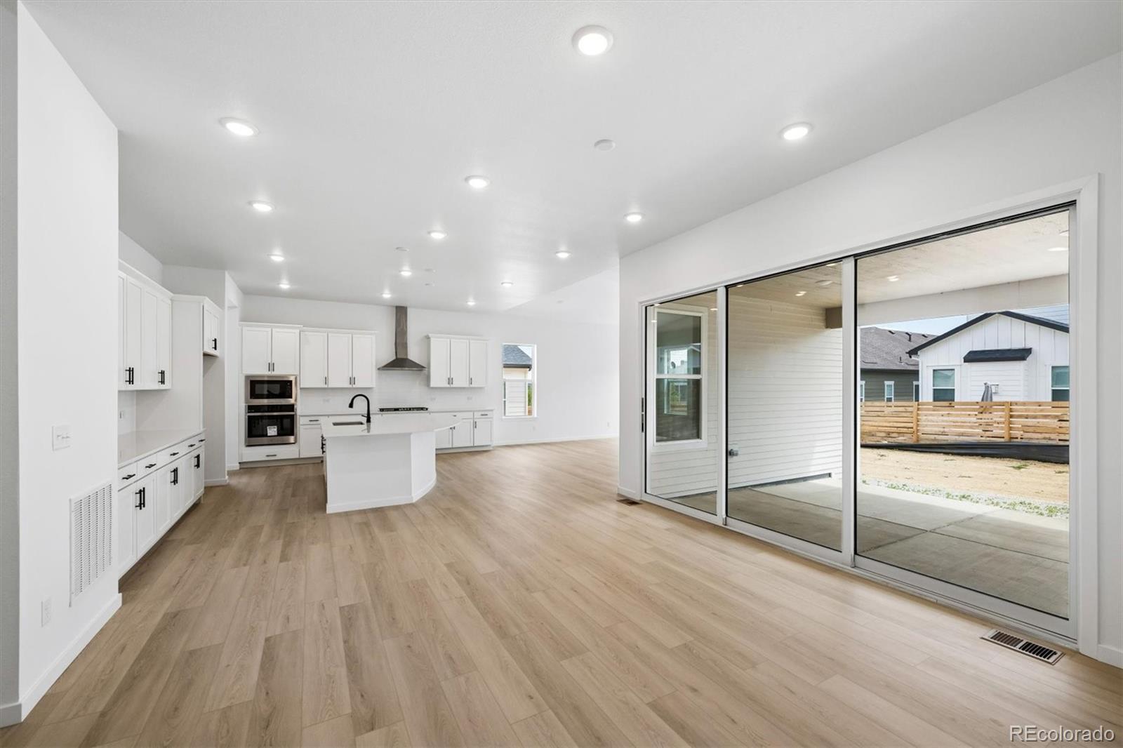 5588 Tamarack Avenue