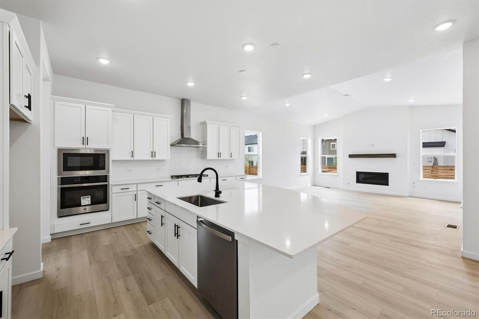 5588 Tamarack Avenue