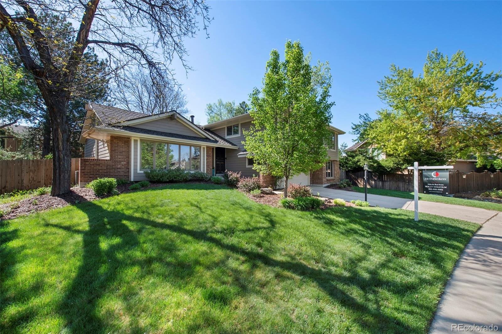 4626 E Links Drive