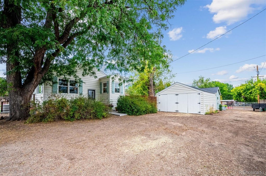 Photo of 9555 W 6th Avenue, Lakewood, CO 80215 (MLS # 7489799)