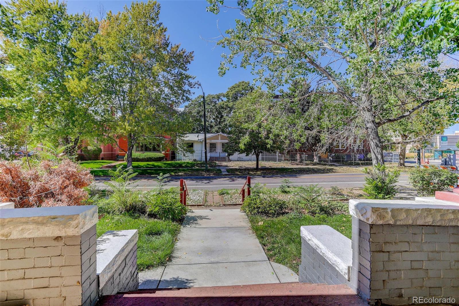 1760 N Franklin Street 5